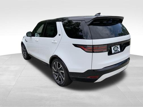 2025 Land Rover Discovery P300 Dynamic SE