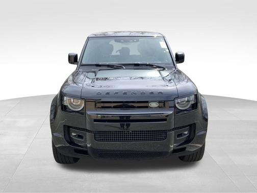 2025 Land Rover Defender P525 V8