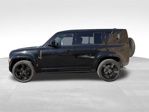 2025 Land Rover Defender P525 V8