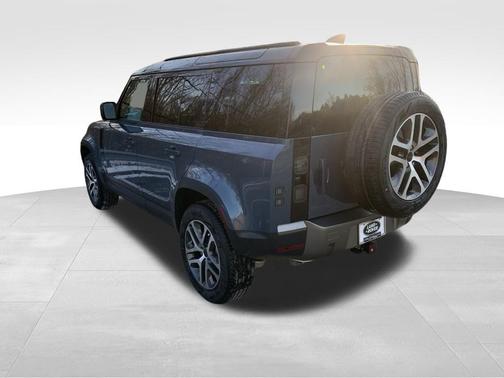 2026 Land Rover Defender 110 S