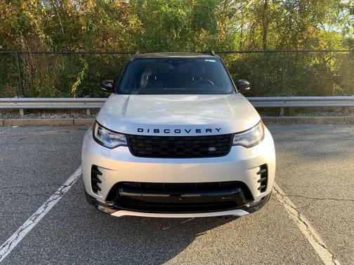2023 Land Rover Discovery P360 S R-Dynamic