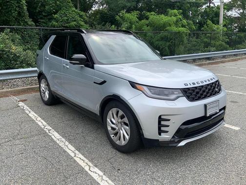 2023 Land Rover Discovery P360 S R-Dynamic
