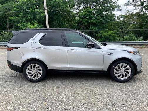 2023 Land Rover Discovery P360 S R-Dynamic