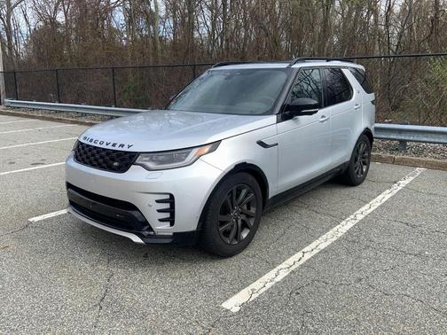 2023 Land Rover Discovery P300 S R-Dynamic