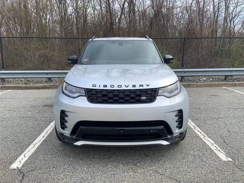 2023 Land Rover Discovery P300 S R-Dynamic