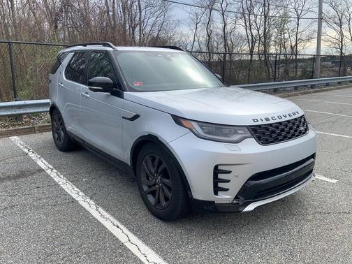 2023 Land Rover Discovery P300 S R-Dynamic