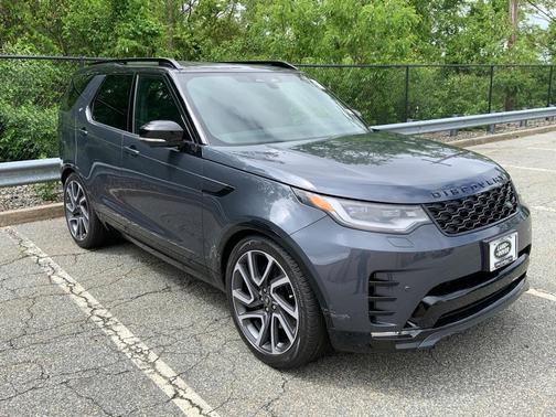 2025 Land Rover Discovery P360 Dynamic SE