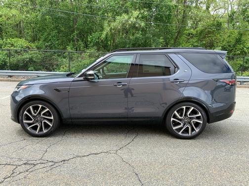 2025 Land Rover Discovery P360 Dynamic SE