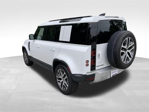 2025 Land Rover Defender P300