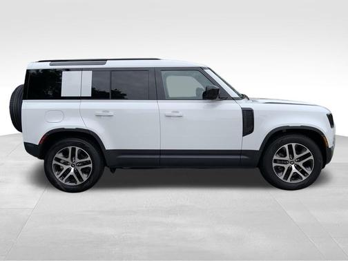 2025 Land Rover Defender P300