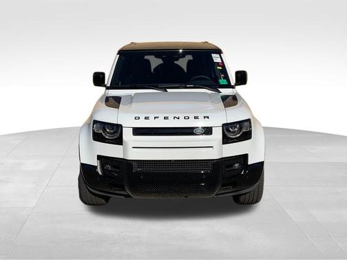 2025 Land Rover Defender P400 X-Dynamic SE