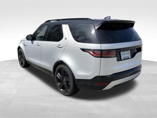 2024 Land Rover Discovery P300 Dynamic SE