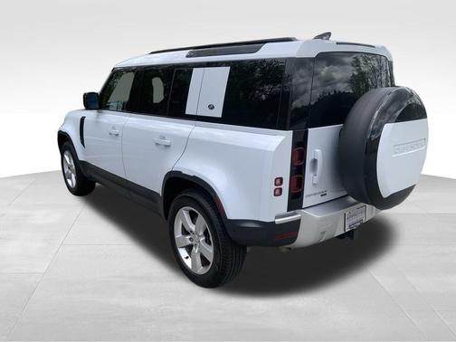 2023 Land Rover Defender 110 SE