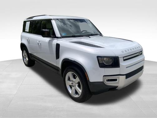 2023 Land Rover Defender 110 SE