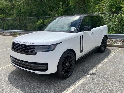 2025 Land Rover Range Rover P400 SE