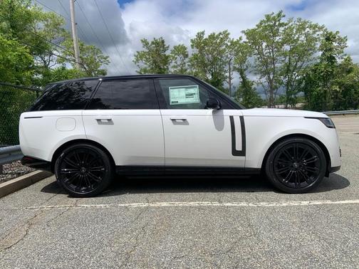 2025 Land Rover Range Rover P400 SE