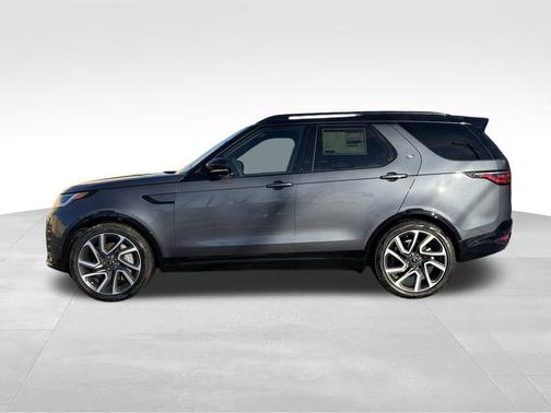 2025 Land Rover Discovery P300 Dynamic SE
