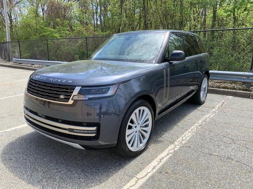 2025 Land Rover Range Rover P530 SE