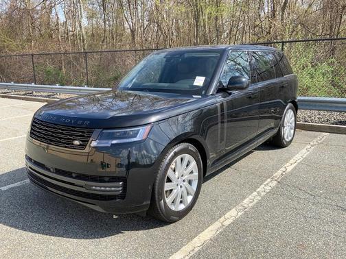 2025 Land Rover Range Rover P400 SE 7 Seat