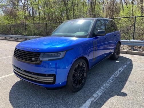 2024 Land Rover Range Rover P530 SE