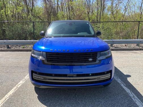 2024 Land Rover Range Rover P530 SE