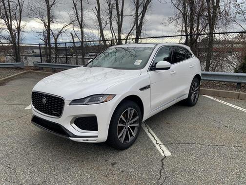 2024 Jaguar F-PACE P250 R-Dynamic S