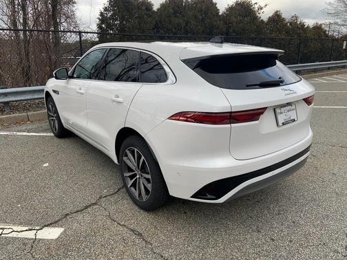 2024 Jaguar F-PACE P250 R-Dynamic S