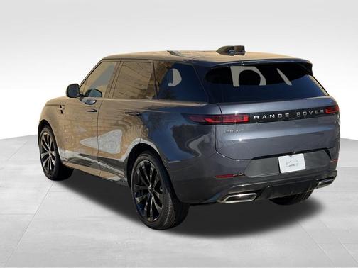 2026 Land Rover Range Rover Sport SE