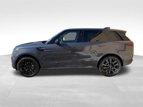 2026 Land Rover Range Rover Sport SE