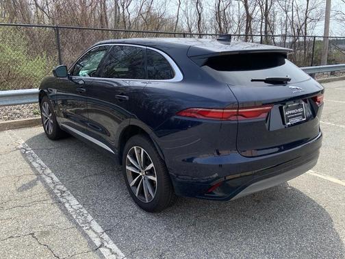 2024 Jaguar F-PACE P250 R-Dynamic S