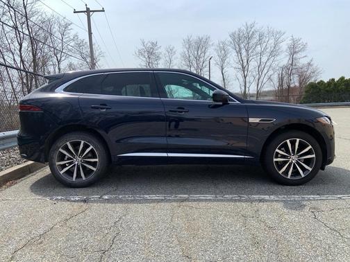 2024 Jaguar F-PACE P250 R-Dynamic S