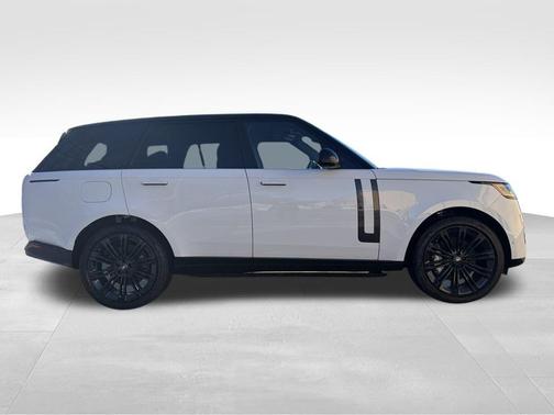 2025 Land Rover Range Rover P530 SE