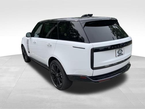 2025 Land Rover Range Rover P530 SE