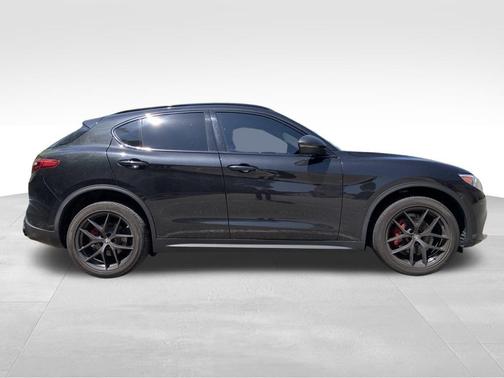 2020 Alfa Romeo Stelvio Base