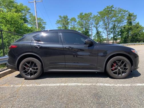 2020 Alfa Romeo Stelvio Base