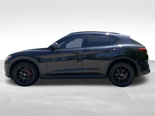 2020 Alfa Romeo Stelvio Base