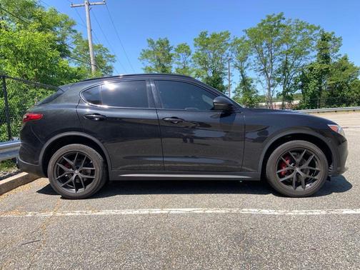 2020 Alfa Romeo Stelvio Base
