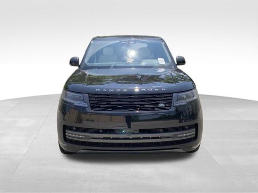 2025 Land Rover Range Rover P400 SE 7 Seat