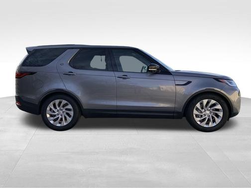 2025 Land Rover Discovery P300 S