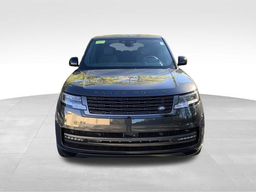 2025 Land Rover Range Rover P400 SE 7 Seat