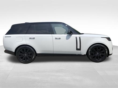 2025 Land Rover Range Rover P400 SE