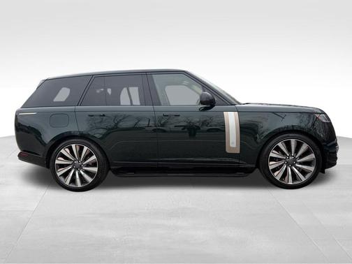 British Racing Green 2026 Land Rover Range Rover P615 SV