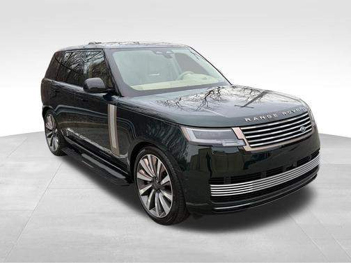 British Racing Green 2026 Land Rover Range Rover P615 SV