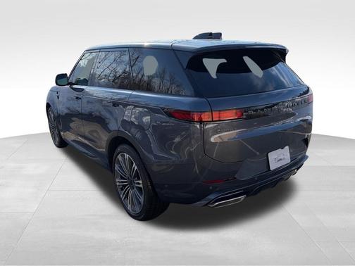 2026 Land Rover Range Rover Sport 5.0 Supercharged Dynamic