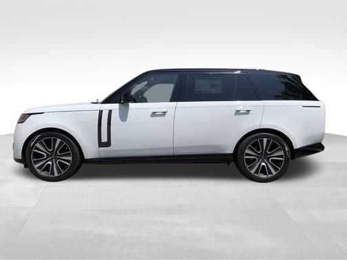 2025 Land Rover Range Rover P400 SE 7 Seat