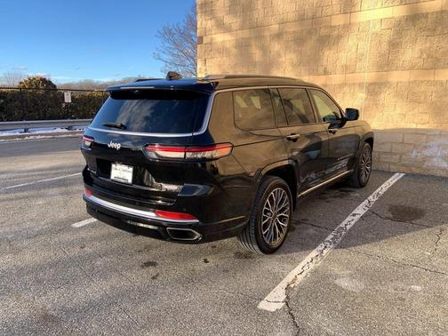 2021 Jeep Grand Cherokee L Summit
