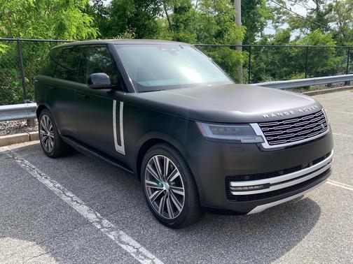 2025 Land Rover Range Rover P550e Autobiography