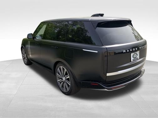 2025 Land Rover Range Rover P550e Autobiography