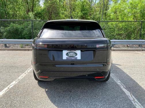2026 Land Rover Range Rover Velar P400 Dynamic SE