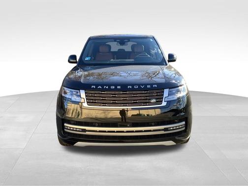 2024 Land Rover Range Rover P530 SE